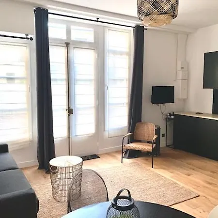 Luxe Parisien - Petit Varenne Apartahotel 4*