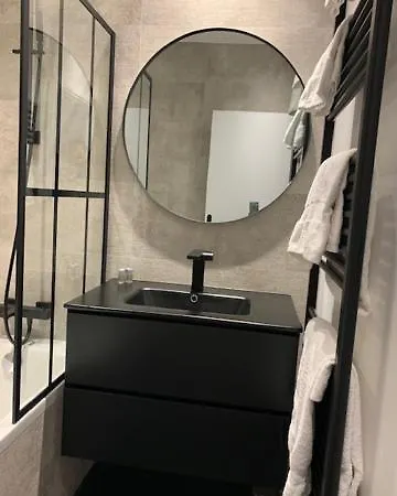 Aparthotel Luxe Parisien - Petit Varenne *