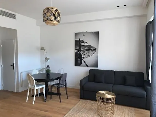 Luxe Parisien - Petit Varenne Apart Otel 4*