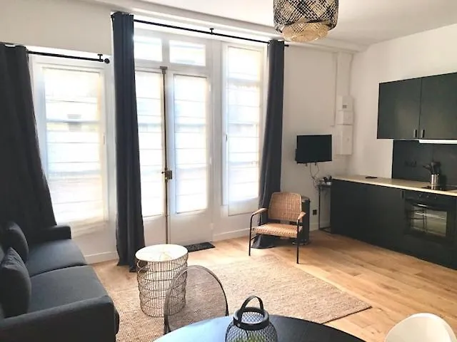 Luxe Parisien - Petit Varenne Apart Otel 4*